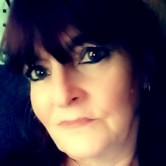 Meet your Posher, Kimberly Ambassador! - Picture 3 of 3